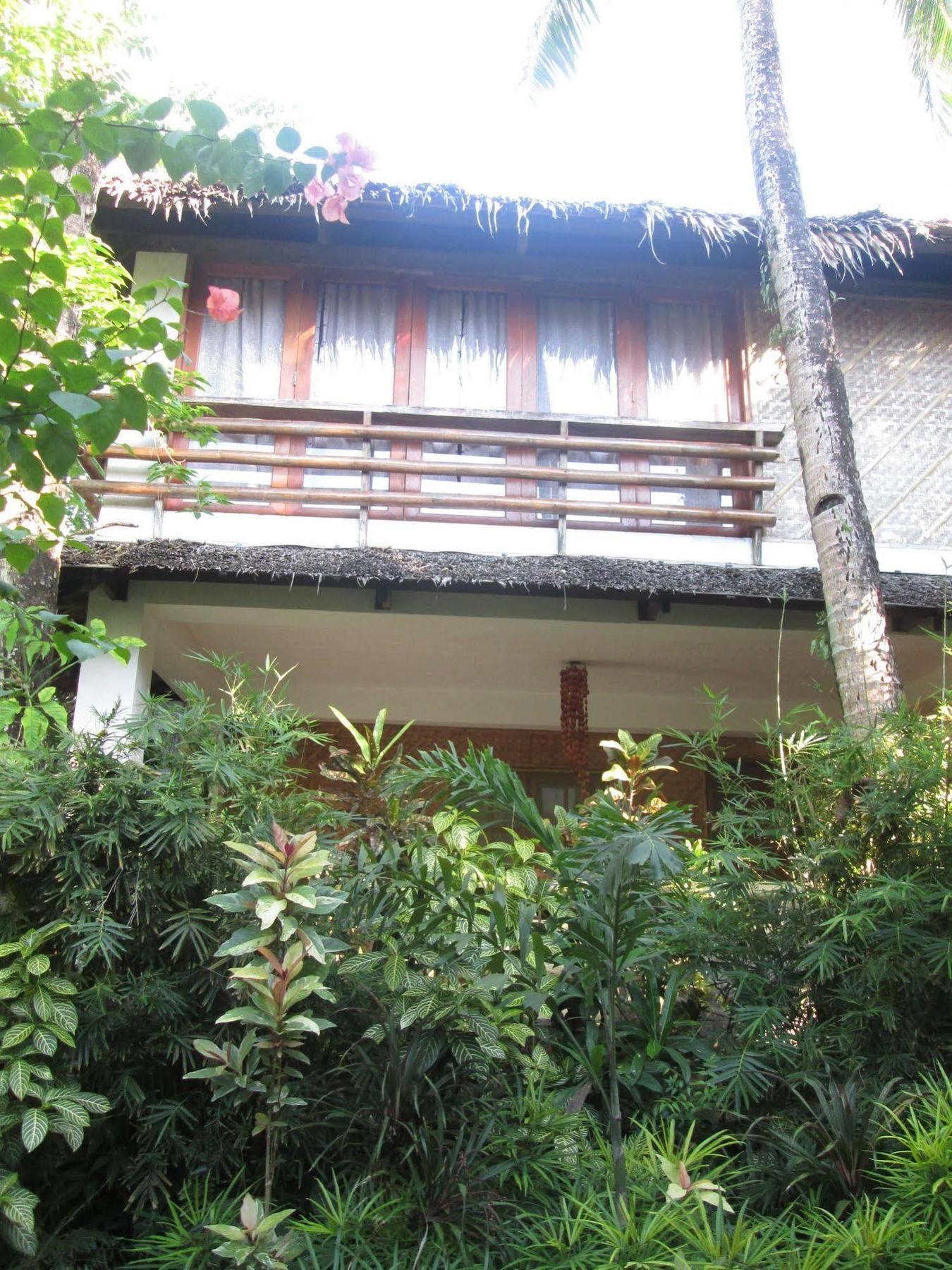 Bamboo Bungalows Resthouse Balabag  Exterior foto