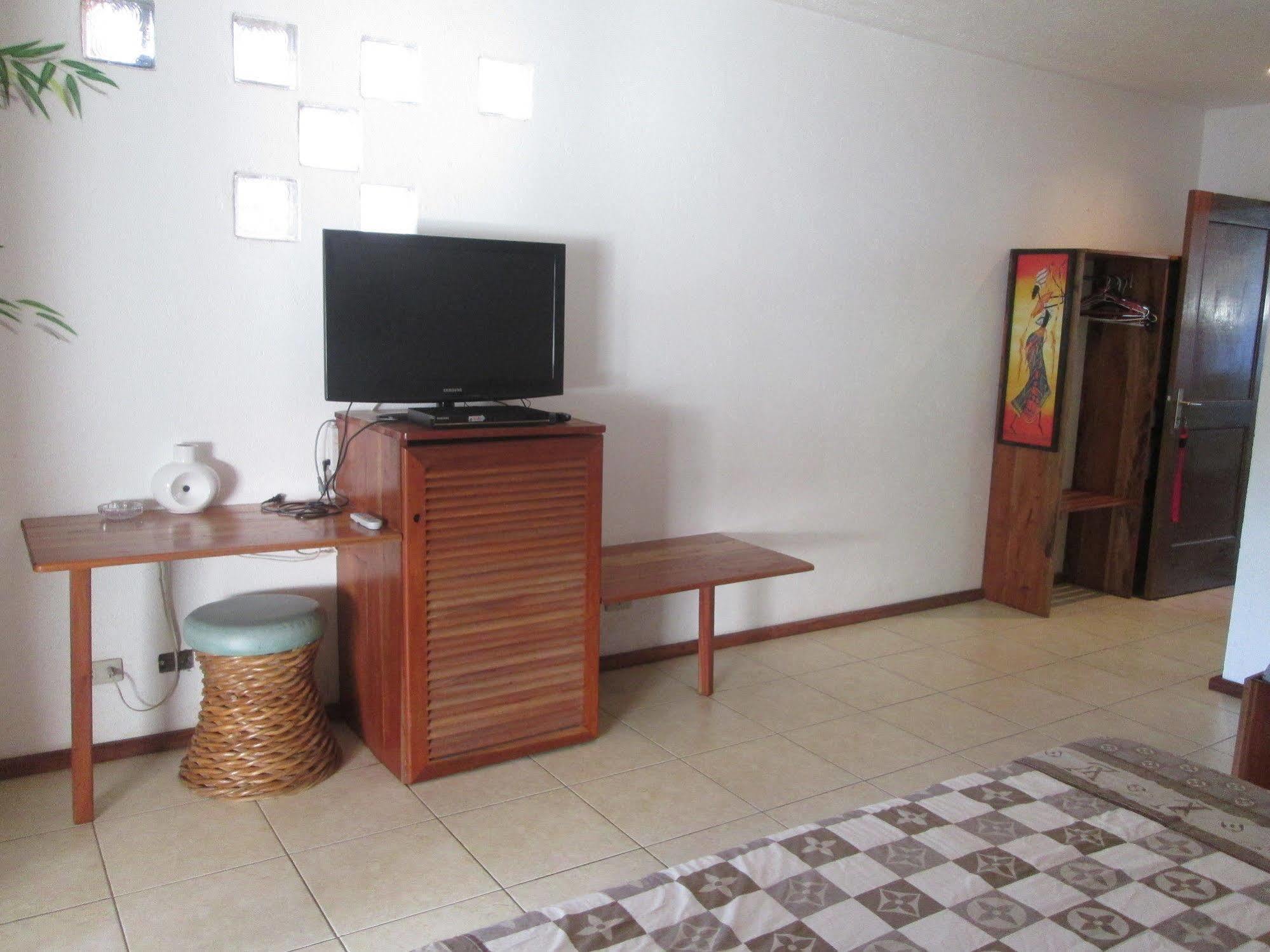 Bamboo Bungalows Resthouse Balabag  Exterior foto